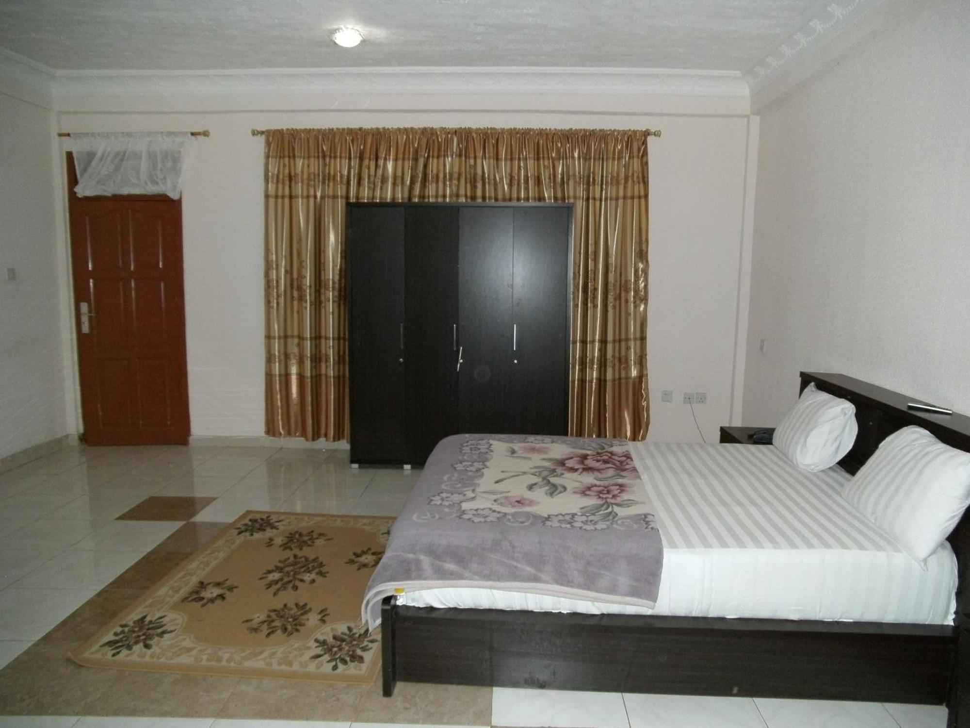 Pemicsa Hotel Accra Spintex Habitación foto