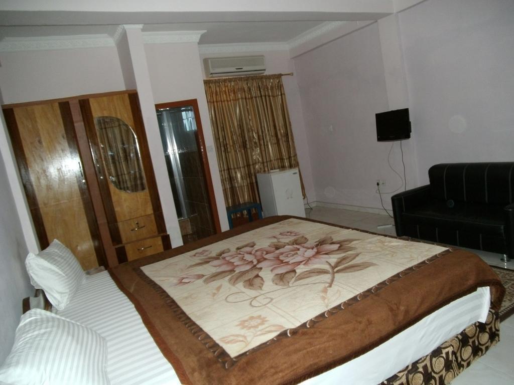 Pemicsa Hotel Accra Spintex Exterior foto